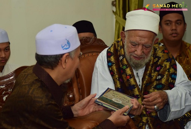 Kitab fikih karangan KH. Afifuddin Muhajir bakal diajarkan di masjid Al-Azhar